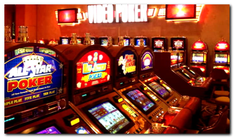 €365 Daily freeroll slot tournament at Casino com