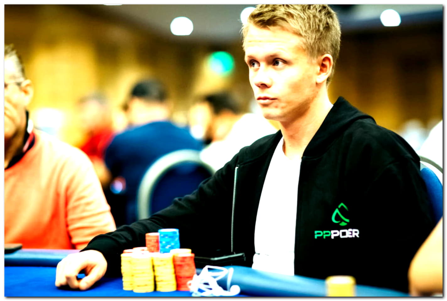 €380 Free Chip at Vegas Hero Casino