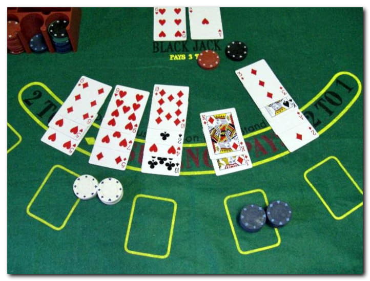 Eur 850 Mobile freeroll slot tournament at Holland Online Casino