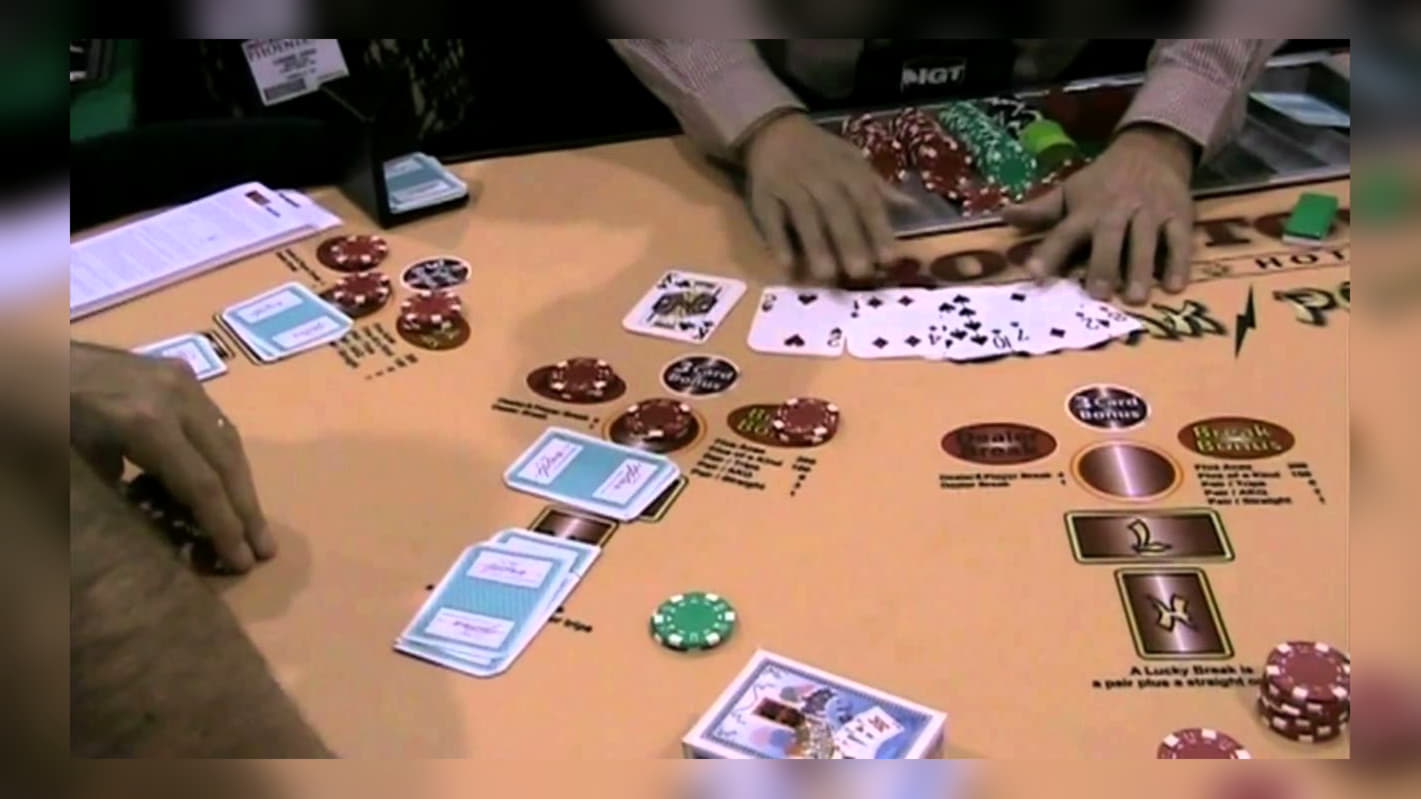 11 FREE SPINS at Omni Slots Casino