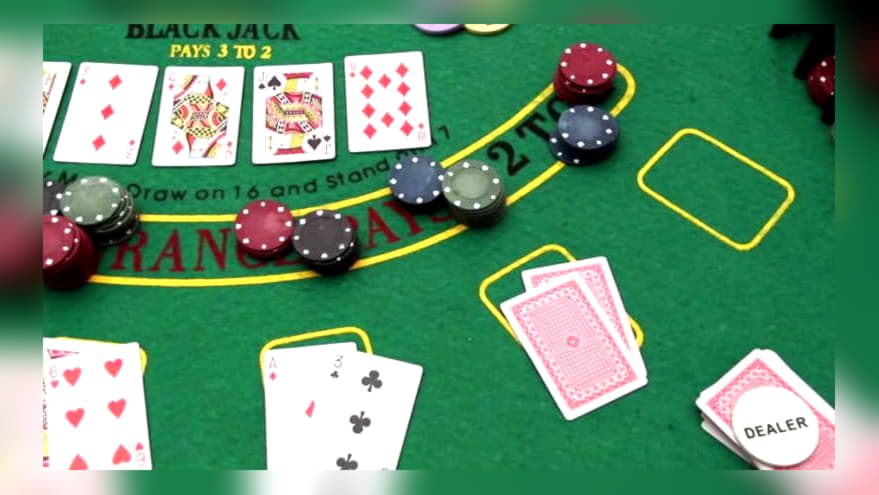 £955 Mobile freeroll slot tournament at Slots Million Casino