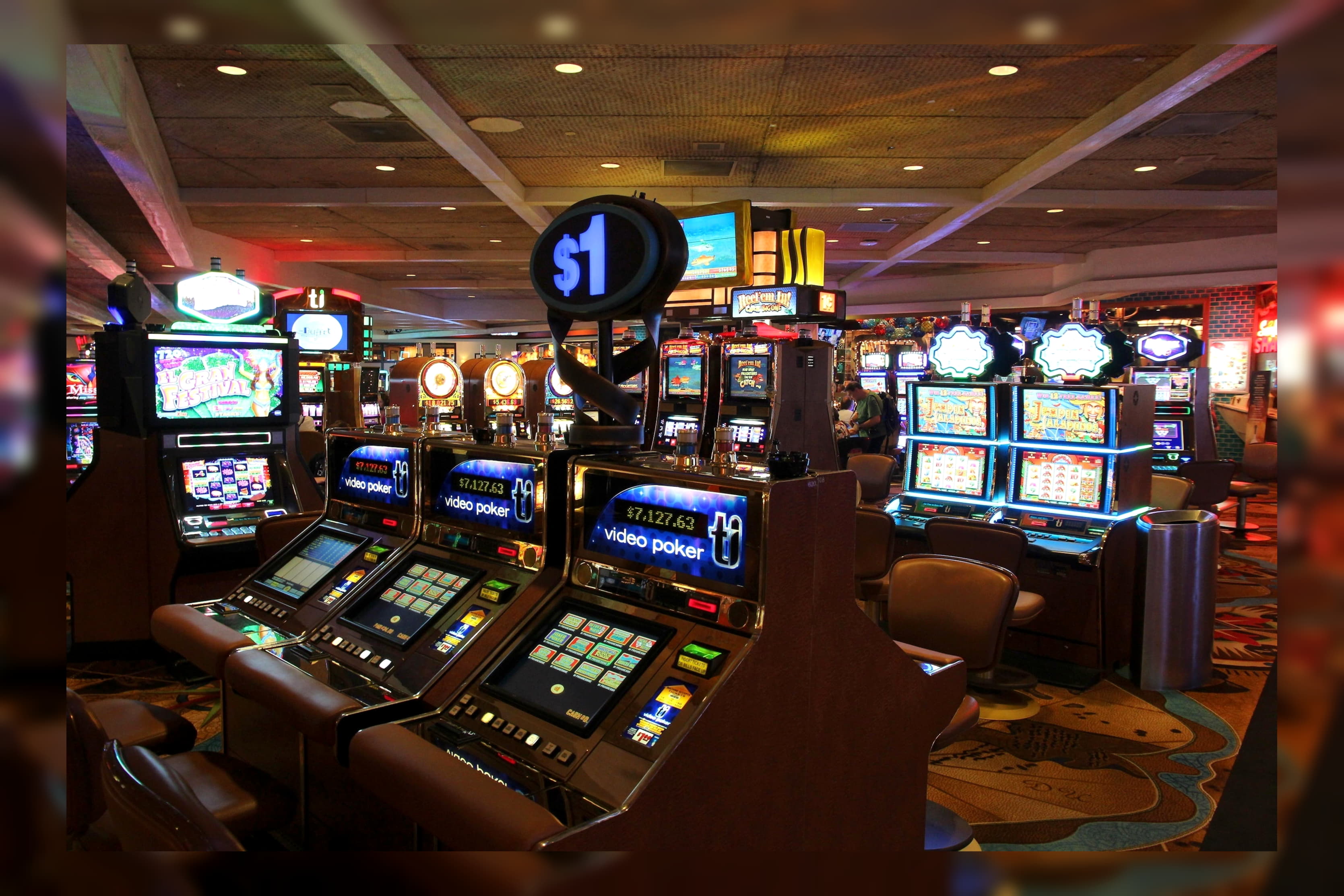 EURO 3450 no deposit bonus at Casino com