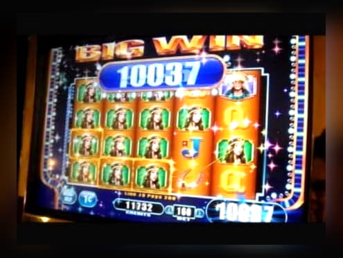 $625 no deposit bonus at Casino com