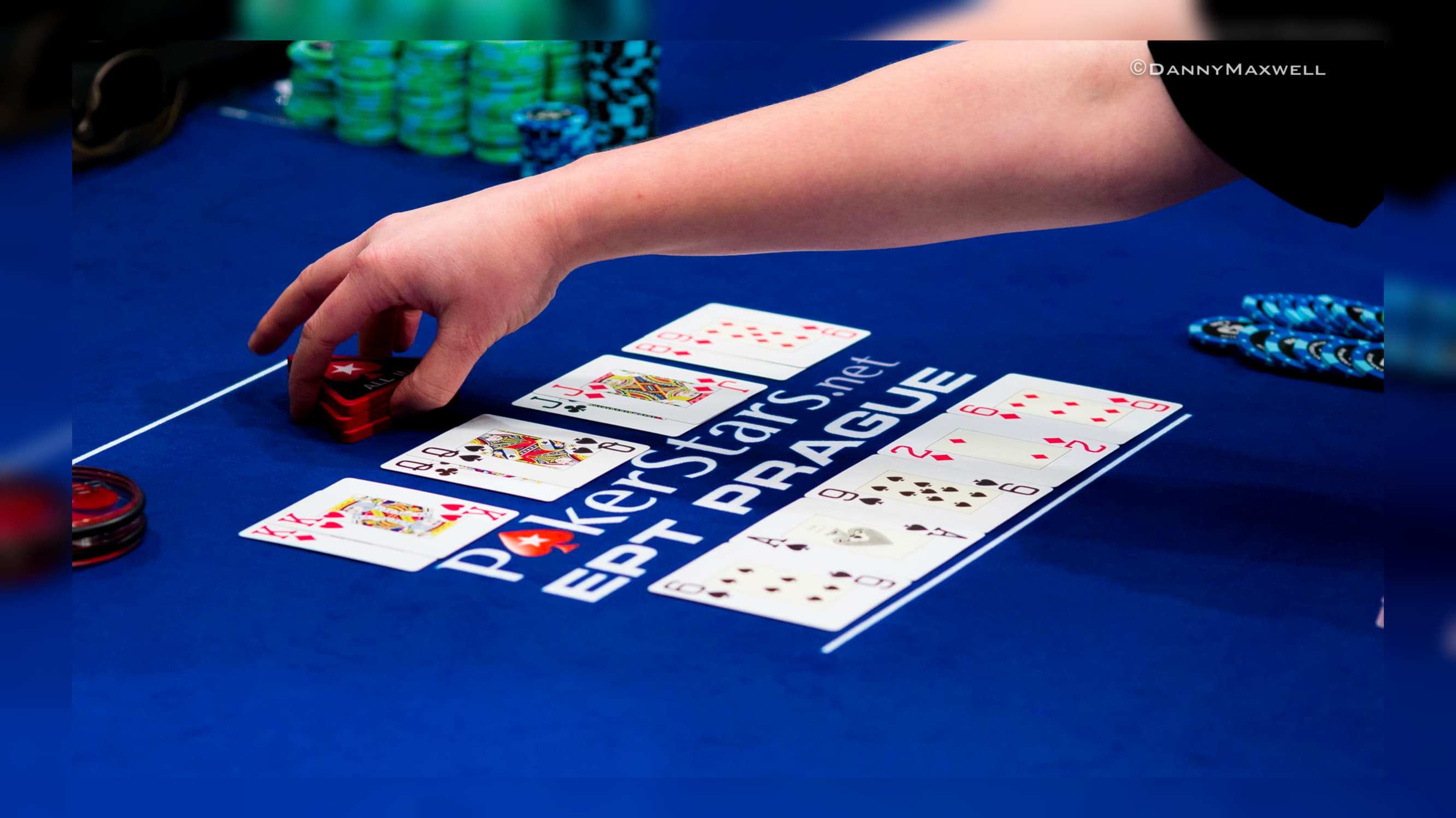 $460 Mobile freeroll slot tournament at William Hill Casino