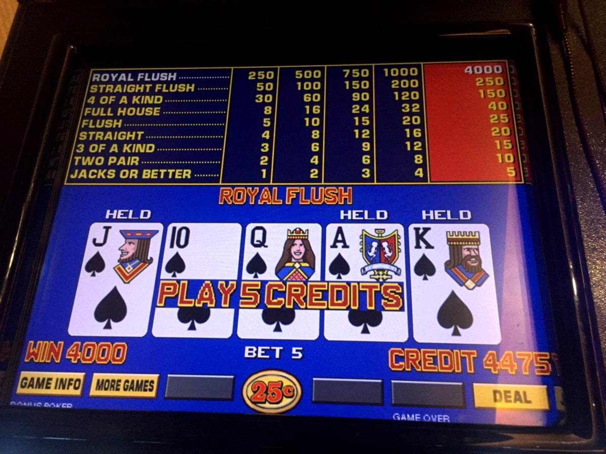 €685 NO DEPOSIT BONUS at Vegas Hero Casino