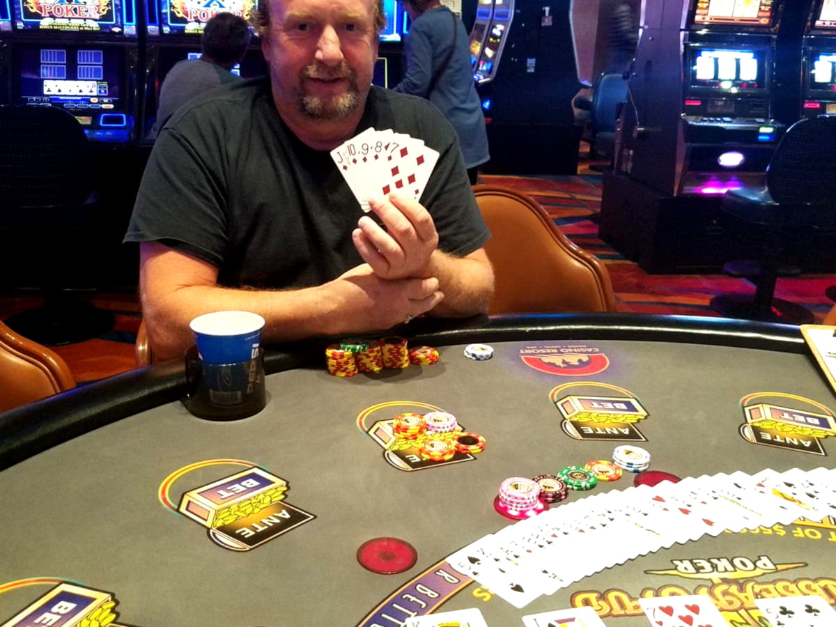 85 free casino spins at Vegas Hero Casino