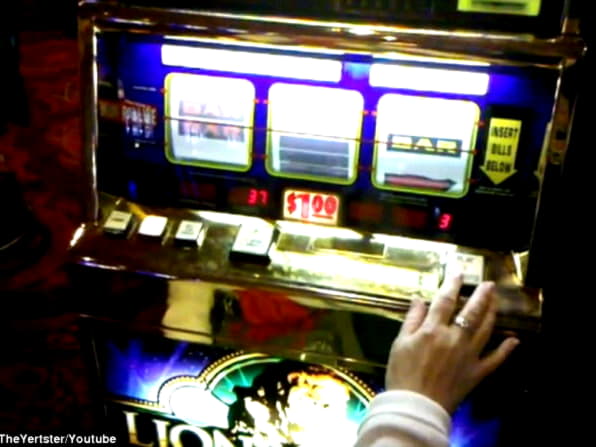 Eur 730 Daily freeroll slot tournament at Vegas Hero Casino