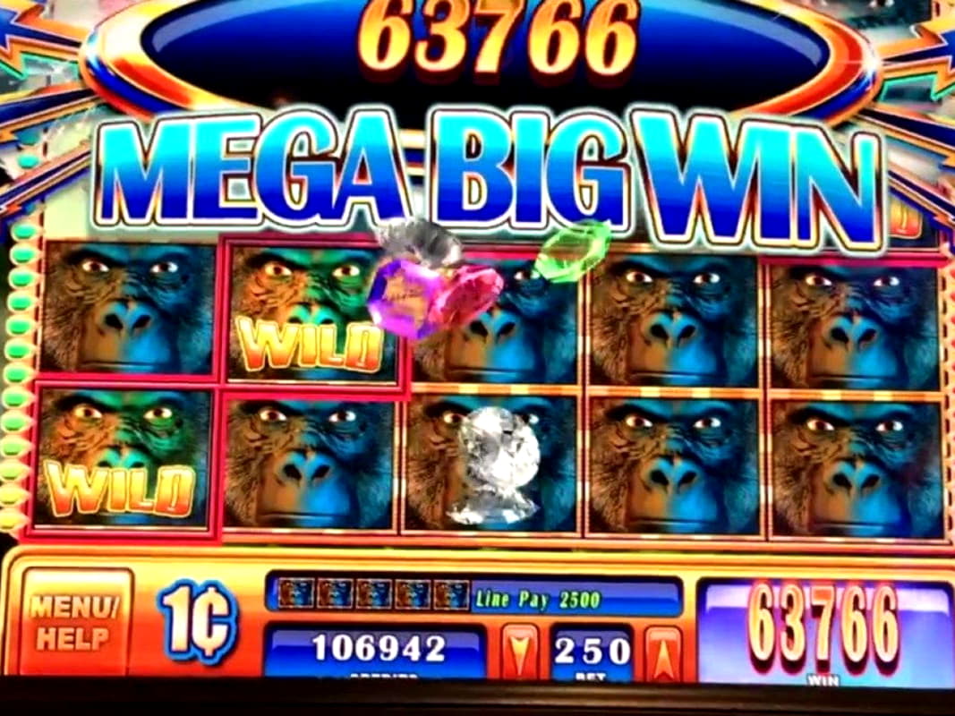 300 Free Spins at Vegas Hero Casino