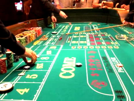 £940 Mobile freeroll slot tournament at Genesis Casino