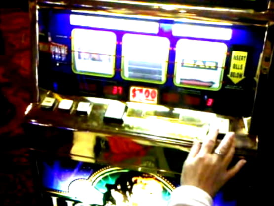 295 Free Casino Spins at Frank and Fred Casino