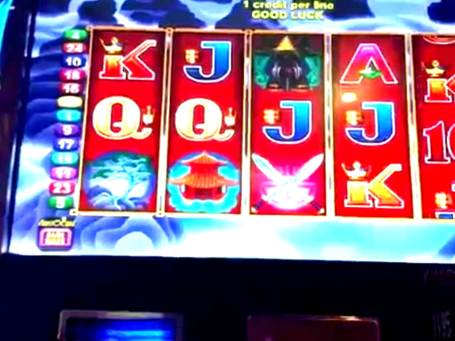 £190 Daily freeroll slot tournament at Slots Angel Casino