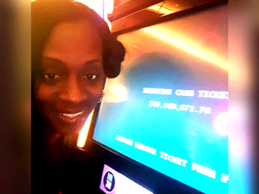 €860 Mobile freeroll slot tournament at bWin Casino