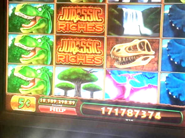€925 Mobile freeroll slot tournament at Holland Online Casino