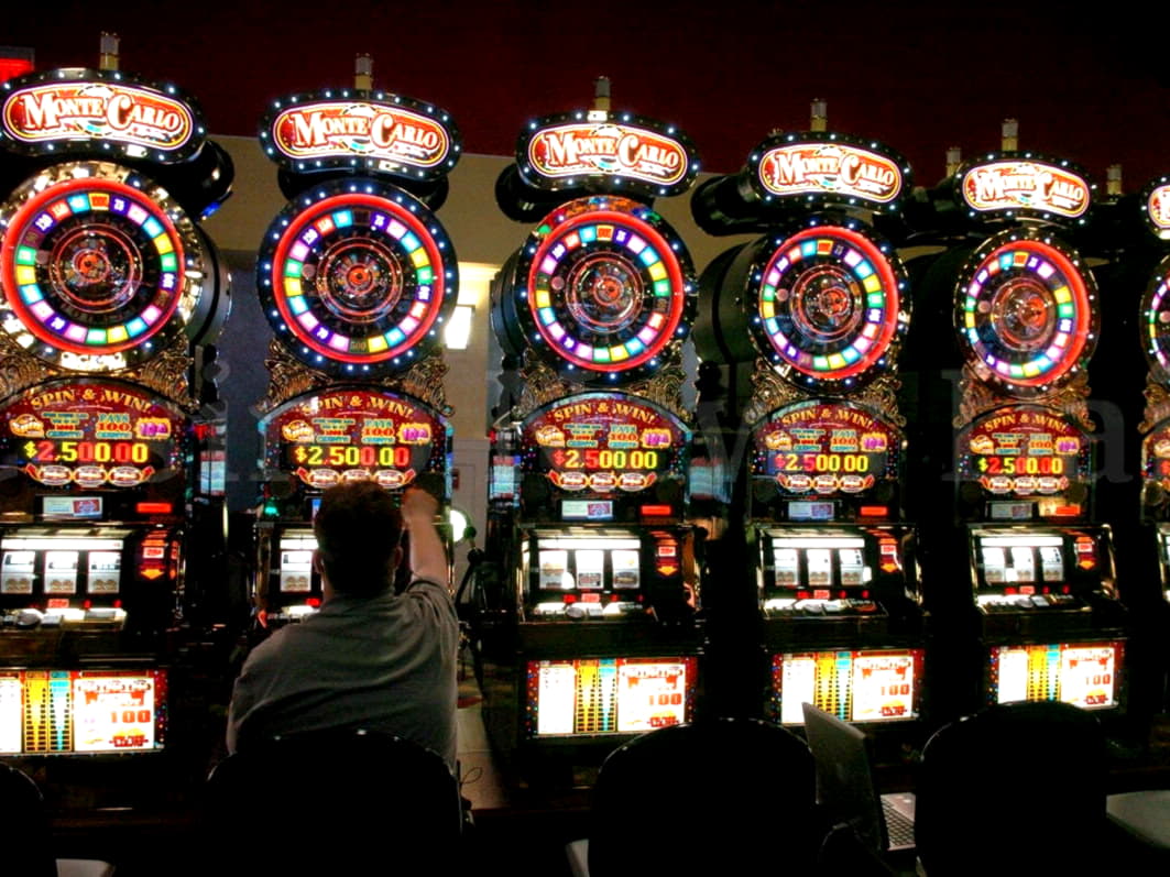 EUR 245 FREE Chip Casino at Sloty Casino