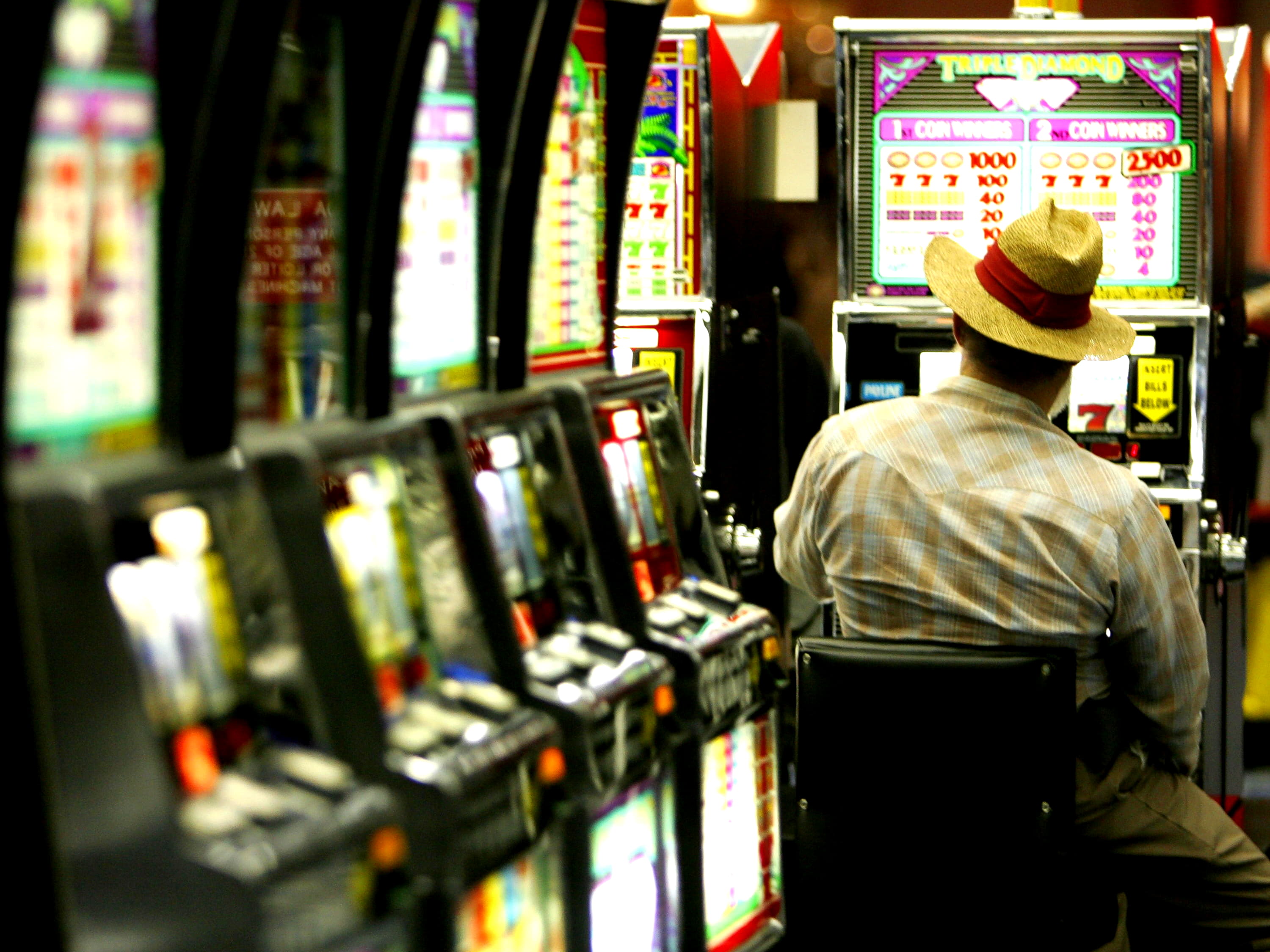 €800 Mobile freeroll slot tournament at Leo Dubai Casino