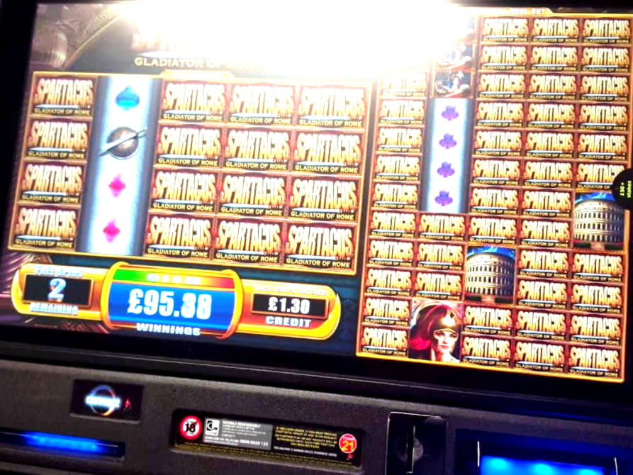 $885 Daily freeroll slot tournament at Omni Slots Casino