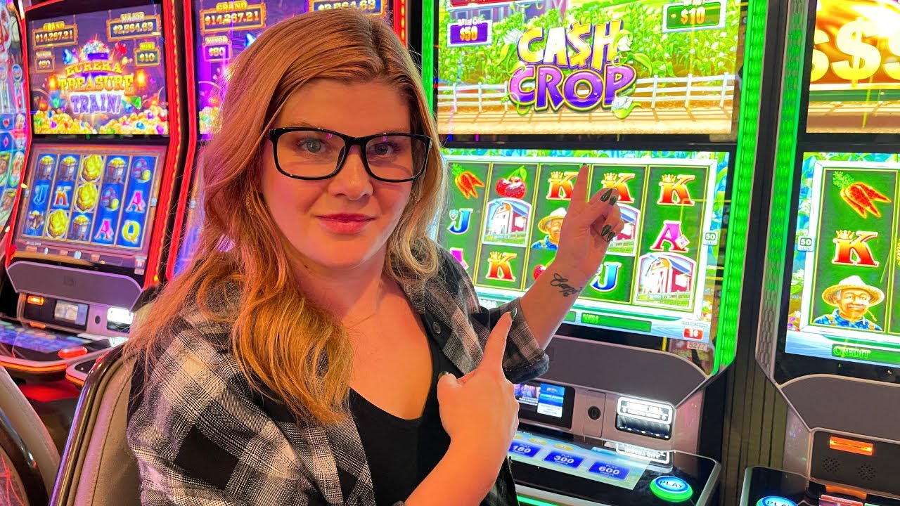 BONUS WINS Galore at Fremont Finnish Casino in Las Vegas!!